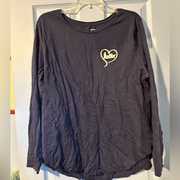 Old navy long sleeve - Picture 1 of 5
